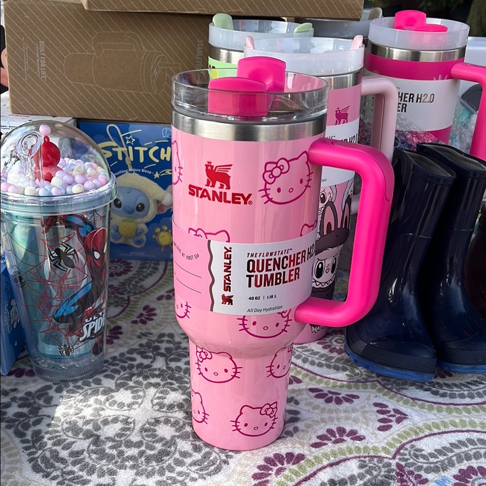 Stanley Hello Kitty Pink Tumbler 40 oz